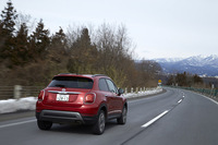 フィアット500Xクロスプラス