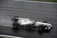 日本GPではスリリングなごぼう抜きを披露した小林可夢偉。韓国では難しいコンディションのなか、12番グリッドからポイント圏内を目指し、途中、ライバルとの接触もありながら8位でゴールした。（写真＝Sauber）