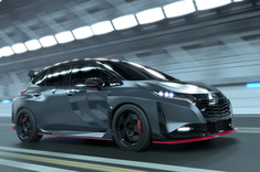 日産が「オーラNISMO RSコンセプト」と「フェアレディZ」の2027年