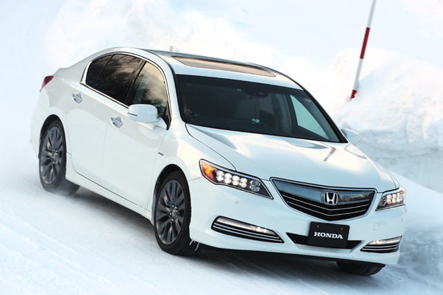 第487回 雪上のホンダイズムを体感する 鷹栖コースで3種の4wdシステムを乗り比べ エディターから一言 Webcg