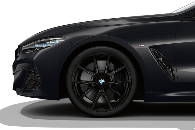 8/4限定値引　2点セット　BMW上 黒 Rallye GTX 50 漆黒で内外装をコーディネートした限定車「BMW 8シリーズ