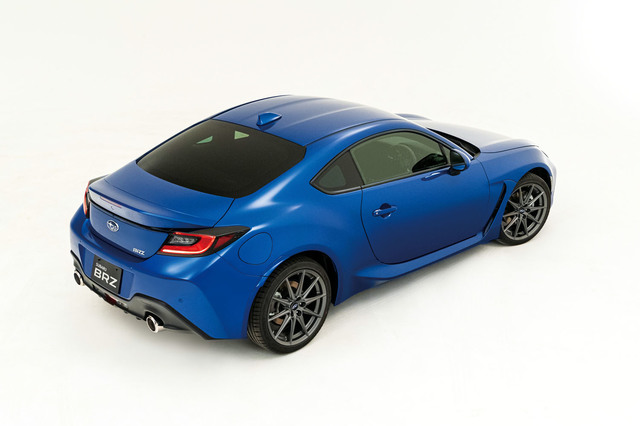 スバルが2代目となる新型「BRZ」の日本仕様を公開 2021年夏の国内発売