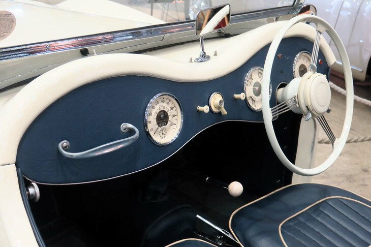 ALVIS 1.9L TB14 Roadstar（1950年）