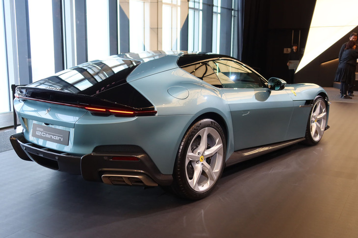 フェラーリ12チリンドリ