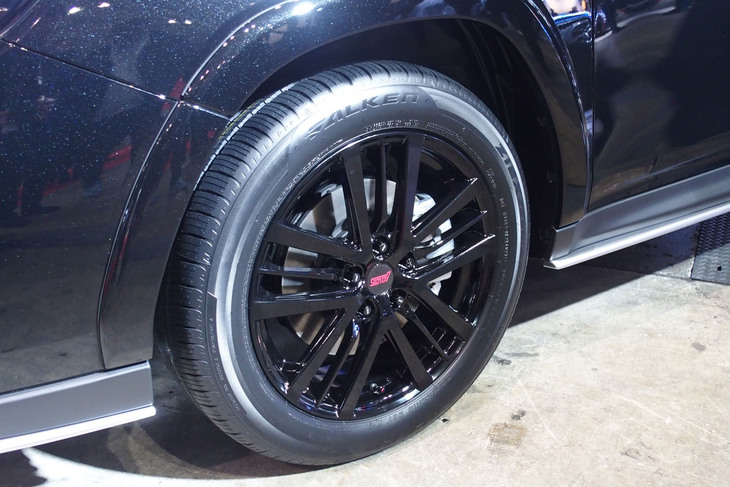 レヴォーグ レイバックSTIパフォーマンス