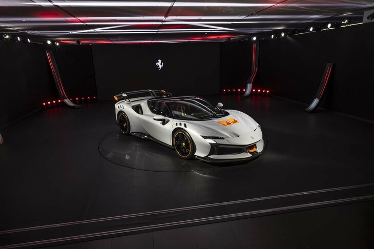 フェラーリSF90 XXストラダーレ