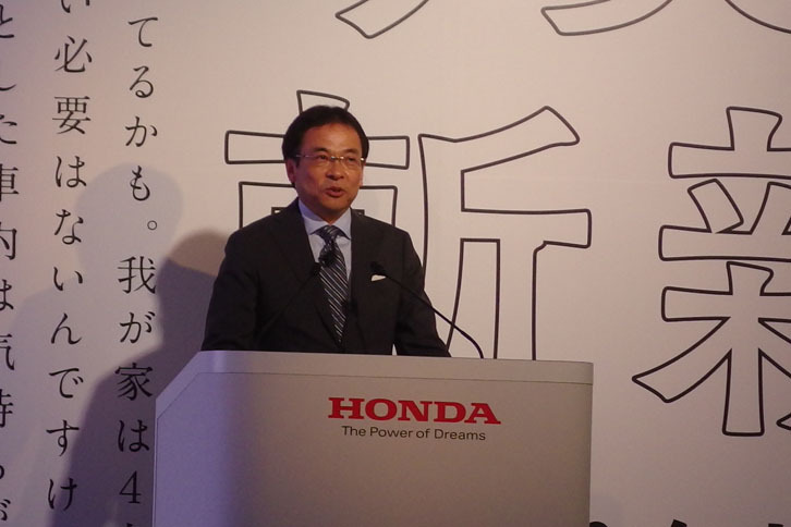 本田技研工業 執行役員 日本本部長の寺谷公良氏。月販目標は6000台を掲げた。