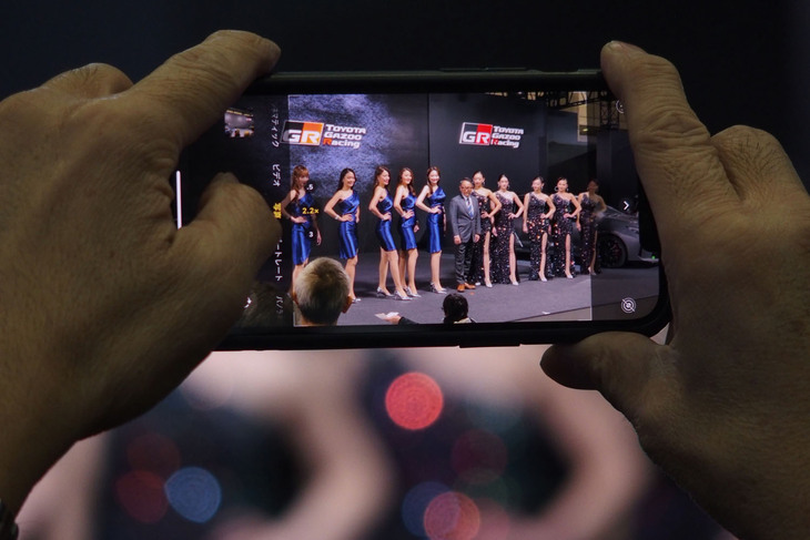 TOYOTA GAZOO RacingおよびLEXUSのブースにおいて開催されたプレスカンファレンスの様子。