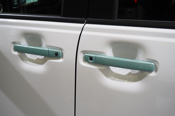 日産ルークス ハイウェイスター（ドアアウターハンドル）