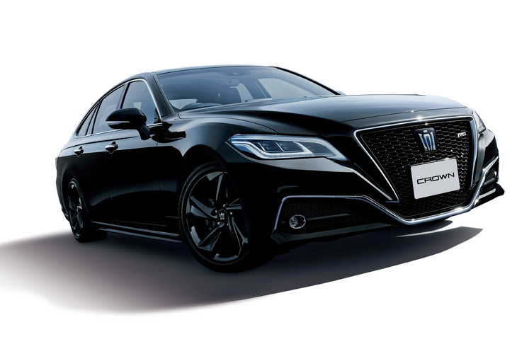 トヨタ・クラウンRS“リミテッド”（2.5リッターハイブリッド車）