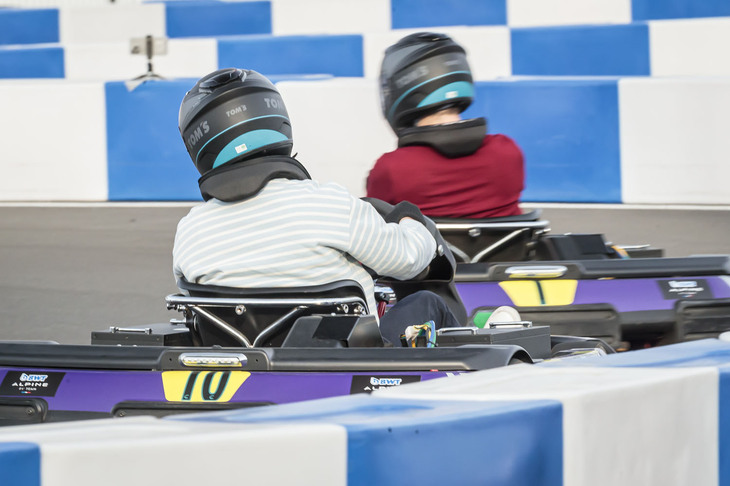 U氏を追いかけ続ける私。webCGチームのスコアは0.735＋0.650＝1.385だった。