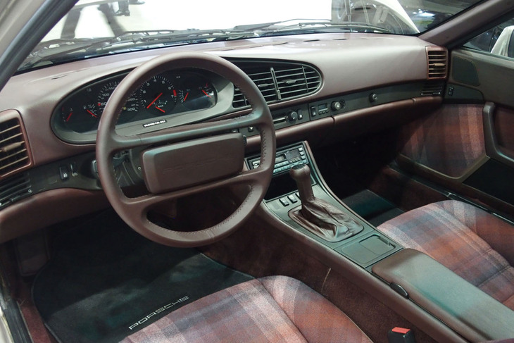 ポルシェ944ターボS（1988年）／Mars