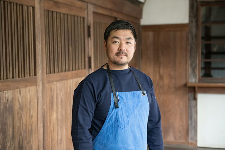 大阪「La Cime」でオーナーシェフを務める高田裕介氏。2012年にミシュラン1つ星獲得、2016年に2つ星に昇格。2017年も2つ星を獲得し、国内外から注目を集める、今最も旬なシェフのひとり。