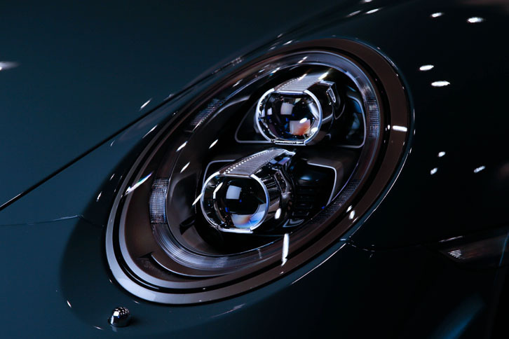 ポルシェ911カレラS（7AT）