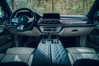 「BMW 7シリーズ」に日本の伝統工芸を用いた限定車「ピュアメタルエディション」が登場の画像