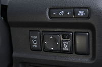 今回の試乗車に装備されていたはさみ込み防止機能付きワンタッチオートスライドドアは、10万1200円のオプションアイテム。