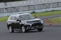 2019年モデルでは、よりEVらしさを高めるべくPHEVシステムが改良されている。