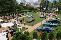 「Ferrari Festival Tokyo 2026」の会場の様子。一般無料公開エリアに17台のフェラーリが並ぶ。
