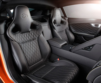 「ジャガーFタイプ」に最強モデル「SVR」登場の画像