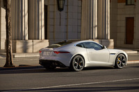 ジャガーFタイプ R AWD クーペ （4WD/8AT）【試乗記】の画像