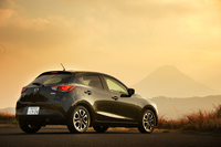 マツダ・デミオXDツーリング（FF/6AT）／デミオ13S Lパッケージ（FF/5MT）【試乗記】の画像