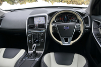 ボルボ「S60」「V60」「XC60」に新エンジン採用の画像