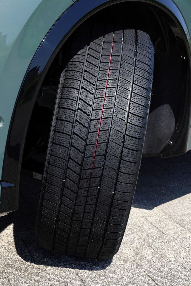 安心・安全”をより長く 2人のプロが「ブリヂストン・ブリザックWZ-1