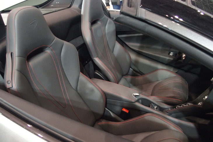 マクラーレン720Sスパイダー