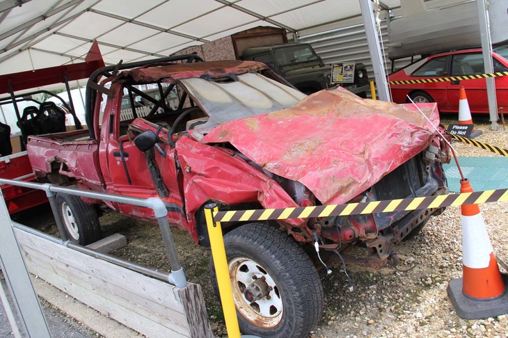 『Top Gear』の撮影に供された「トヨタ・ハイラックス」。2012年に英国ビューリーの「ナショナル・モーターミュージアム」企画展で。