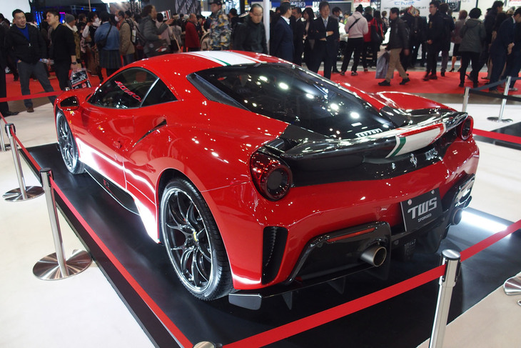 フェラーリ488ピスタ