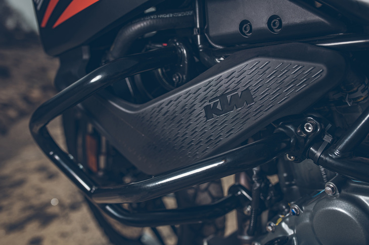 欧州屈指のオートバイメーカーであり、モータースポーツでも活躍するKTM。特にダカールラリーでは、2020年にホンダに敗れるまで、実に18年にわたり二輪部門を連覇し続けていた。