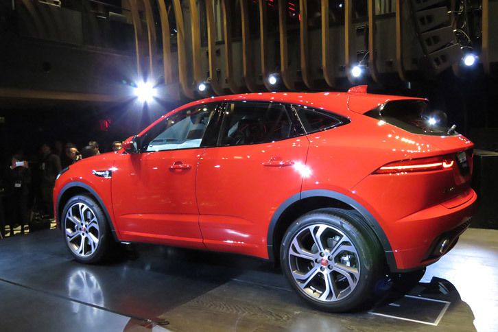 ジャガーEペース ファーストエディション2.0L P250（エクステリア）