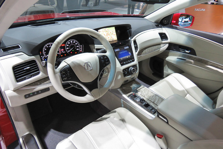 アキュラRLX（日本名：ホンダ・レジェンド）