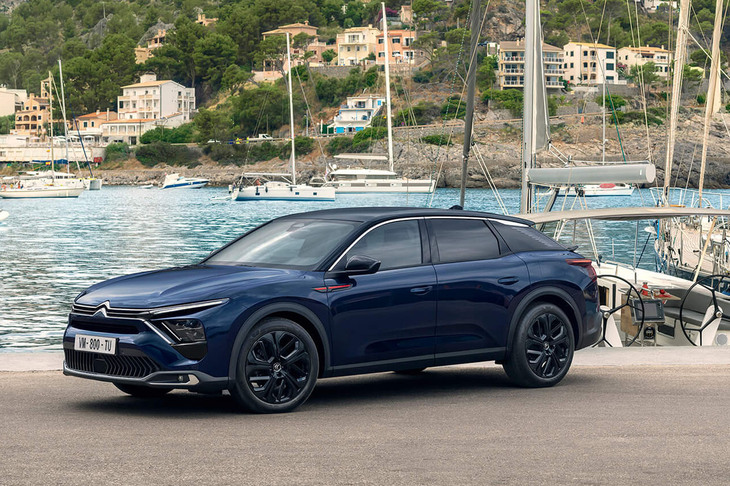 シトロエンC5 X HYPNOSプラグインハイブリッド