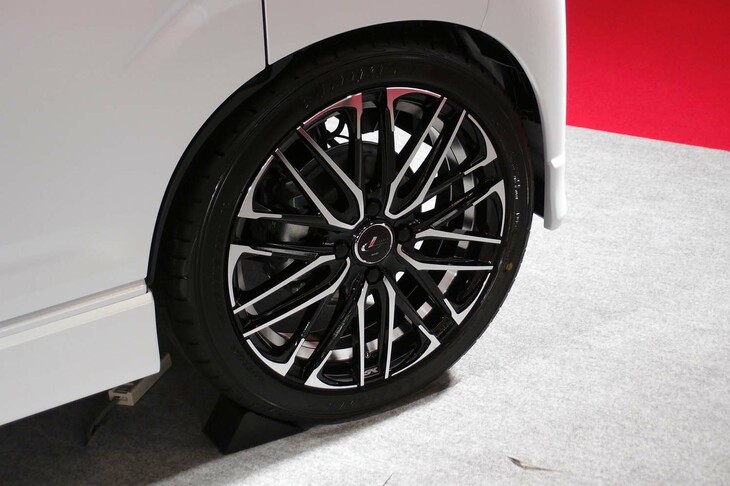 ダイハツ・アトレー プレミアムver.（フロントホイール）