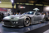 同じく東京オートサロンより、レーシングバージョンの「GR GT3」。webCGほった的には、「どうせ数を見込むクルマではないのだし、むしろロードバージョンも『このGT3にナンバーを付けただけ！』ってぐらいの代物でもよかったのに」と思うのだが……。
