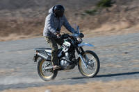 1985年に登場したヤマハのロングセラーモデル「セロー」。2017年に生産中止となったが、第3次排出ガス規制に適合したモデルが2018年8月31日に発売された。