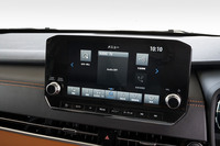 インフォテインメントシステムとしは、9インチのスマートフォン連携ナビゲーションが全車に標準装備される。