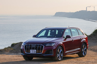 アウディQ7