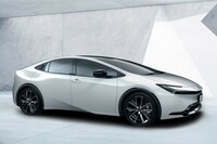 もっとエモーショナルに　新型「トヨタ・プリウス」世界初公開