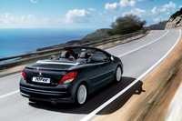 「プジョー207CC」