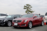 満を持して日本上陸を果たした新型車「キャデラックATS」。現在販売中の「ラグジュアリー」に加え、5月には電子制御ダンパーを備えた「プレミアム」も発売が予定されている。