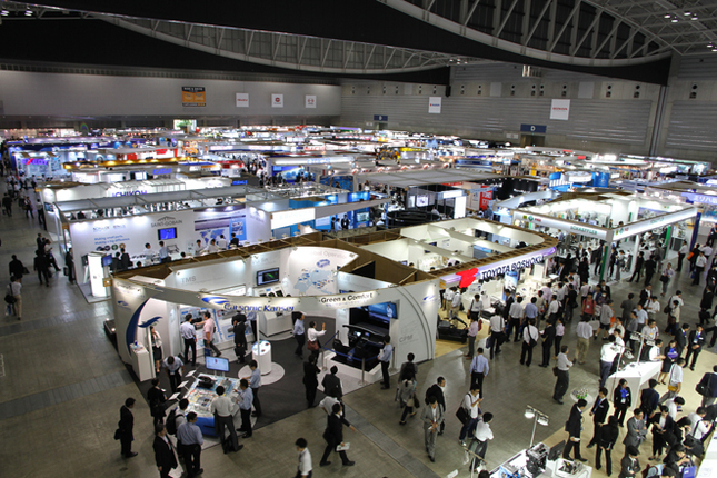 パシフィコ横浜展示ホールの会場風景。
