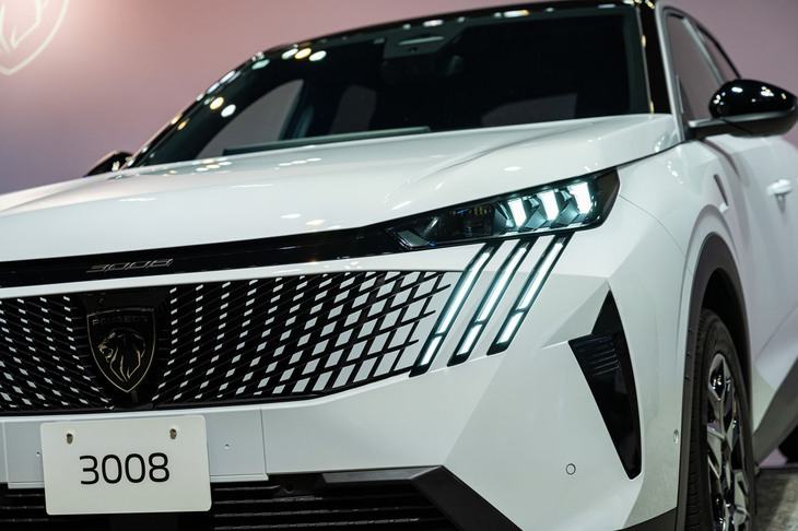 プジョー3008（フロントマスク）