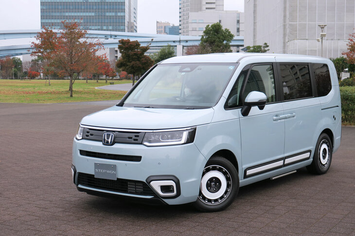 ホンダ・ステップワゴンe：HEVエアー ホンダアクセス用品装着車（エクステリア）