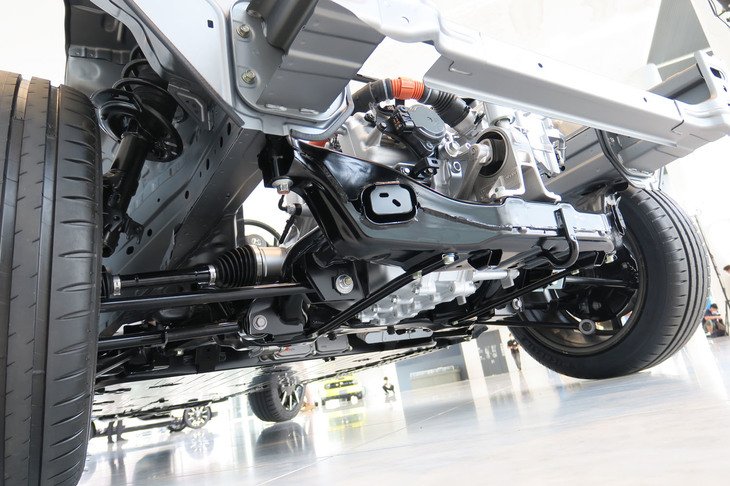 ホンダe（リアサスペンション）