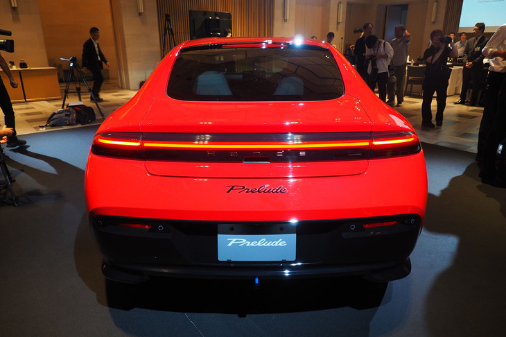 ホンダ・プレリュード（リアビュー）