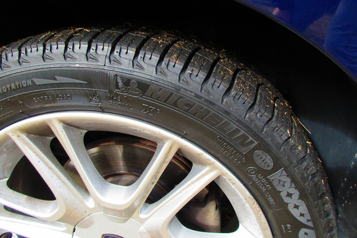 「ミシュランX-ICE XI3」は、唯一のH規格スタッドレスタイヤ。