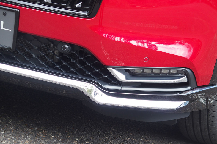 ホンダ・ヴェゼルe：HEV Z Sport Style（用品装着車／フロントロアースカート）