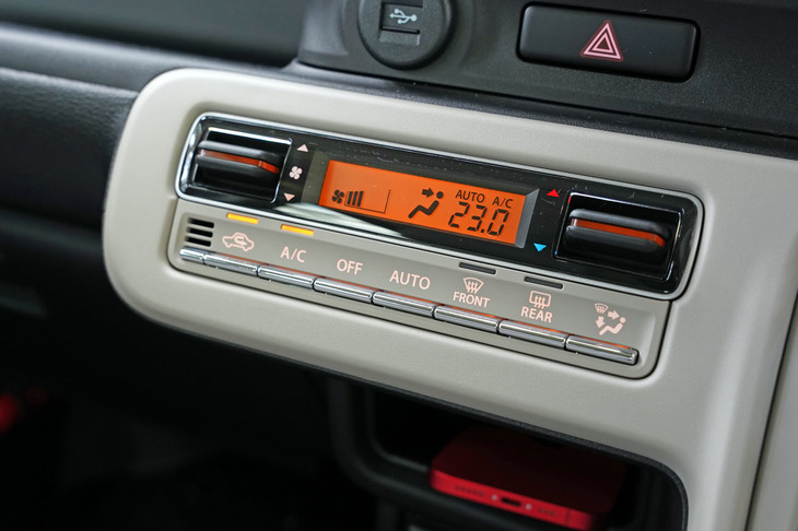 スズキ・ワゴンRスマイル ハイブリッドX（エアコンの操作パネル）